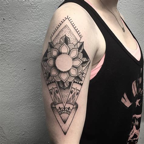 100 Geometric Tattoo Designs Meanings Shapes Patterns Of 2019