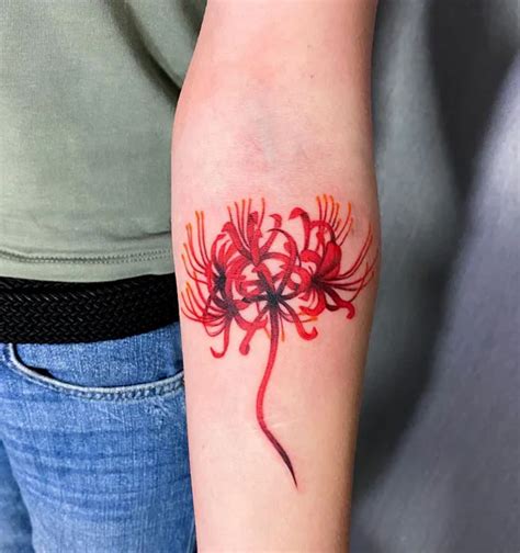 140 Superior Spider Lily Tattoo Ideas That Are Currently On The Trend