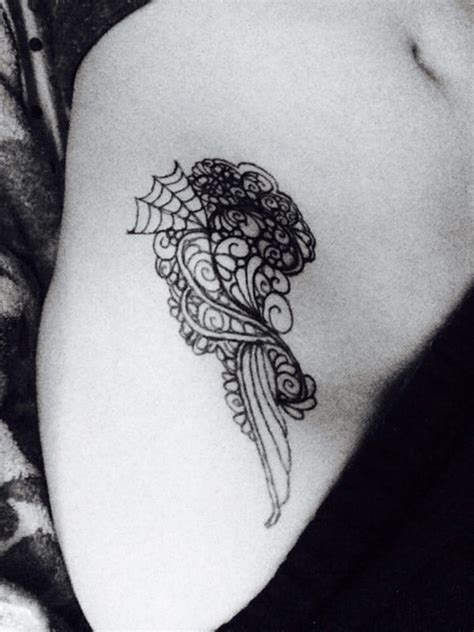 150 Amazing Hip Tattoos For Women