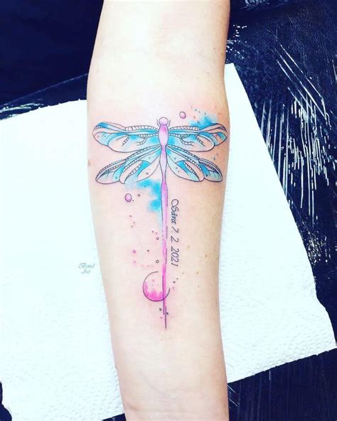 20 Dragonfly Tattoo Ideas For Women Mom S Got The Stuff