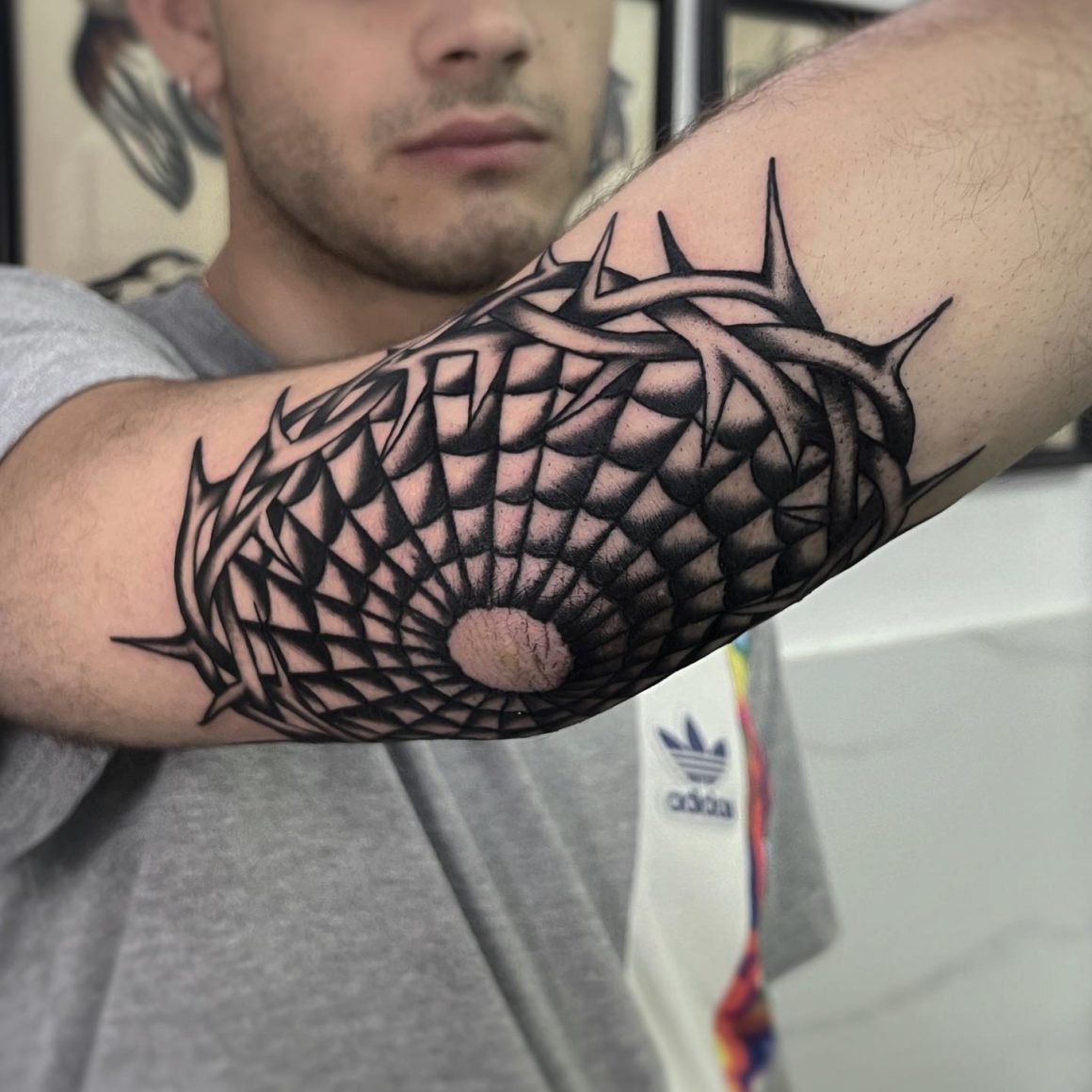 30 Spider Web Tattoo Design Ideas And Meanings 100 Tattoos