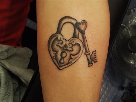 31 Heart Lock Key Tattoo Design Outline Ideas Key Tattoo Key Tattoo