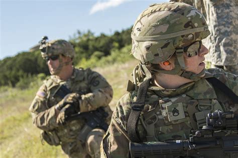 35Th Infantry Division Soldiers Go Back To The Basics Article The