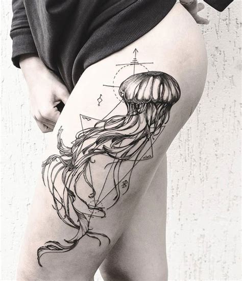 51 Sexy Thigh Tattoos For Women Cute Designs And Ideas 2021 Guide