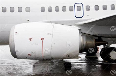 Airplane Engine Stock Image Image Of Stand Gate Airplane 21504439