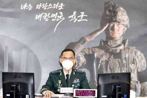 Army Chief Apologizes Over Excessive Antivirus Rules For Soldiers