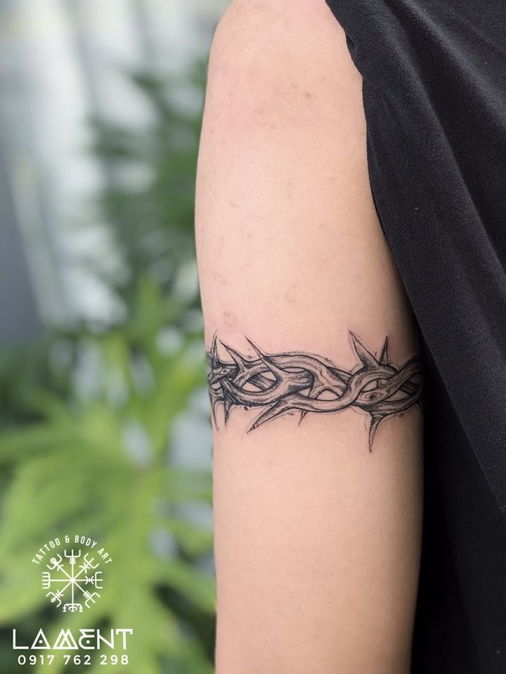 Crown Of Thorns Tattoo On Arm Tattoos Thorn Tattoo Arm Band Tattoo