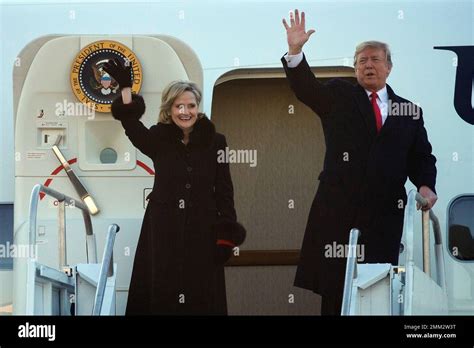 Donald Trump Leaving On Air Force One November 26 2018 Tupelo