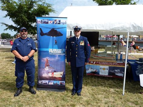 Dvids Images Green Bay Wisc Coast Guard Recruiter Yn1 Hendrickson And Auxiliary Member