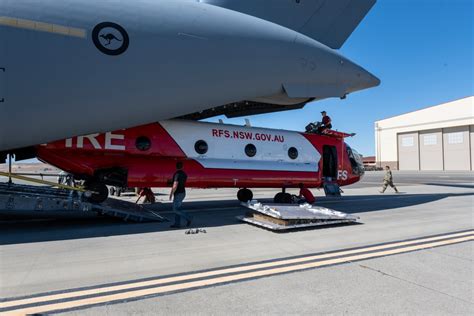 Dvids Images Team Travis Assists Raaf With Transport Image 5 Of 7