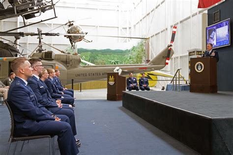 First Pilots Graduate From Helicopter Only Training At Fort Rucker