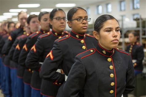 Historic Uniform Change For Female Marines There Will Be No Doubts