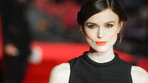 Keira Knightley Poses Topless With Conditions Cnn