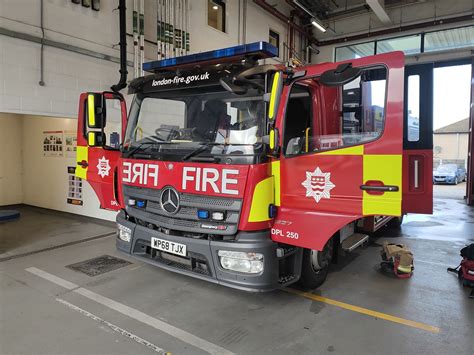 London Fire Brigade Dpl250 Wp68 Tjx London Fire Brigade Flickr