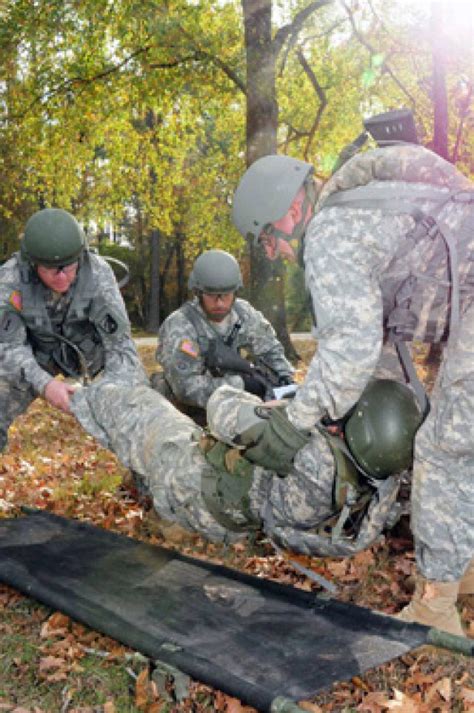 Louisiana National Guard Soldiers Train Active Duty Noncommissioned