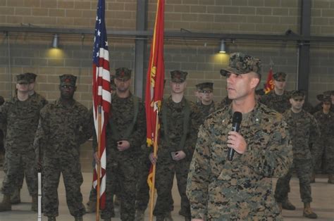 Marine Corps Reserve Logistics Battalion Welcomes New Commander