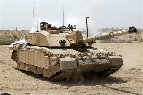 Military Weapons Challenger 2 Main Battle Tank