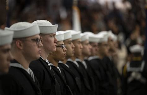 Navy Used 16 Year Old Law Made To Boost Army Recruiting To Raise Enlistment Age For Sailors Usni News