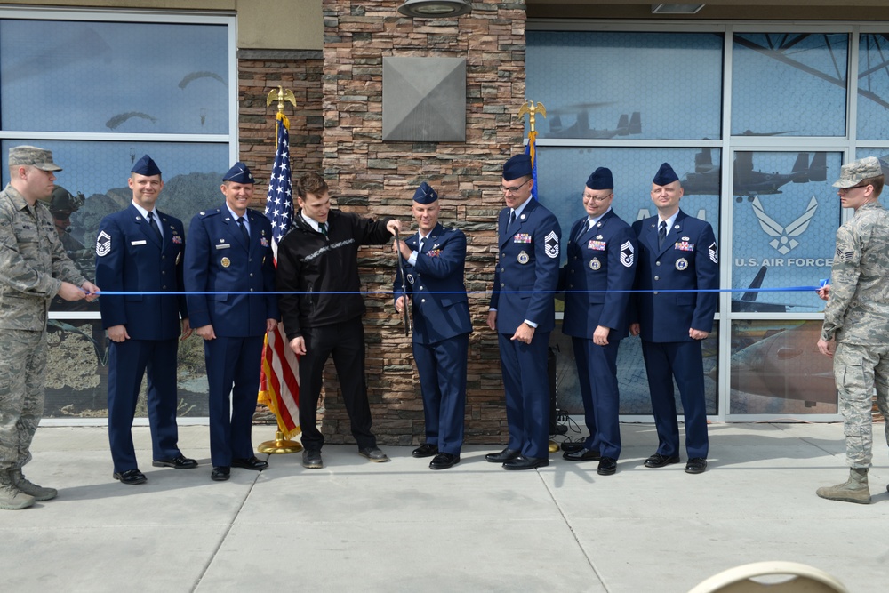 New Air Force Recruiting Station Opens In Anchorage Joint Base