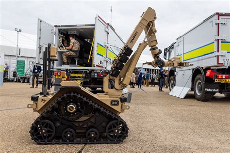 Next Generation Vehicle For Eod Soldiers Introduced Ads Advance