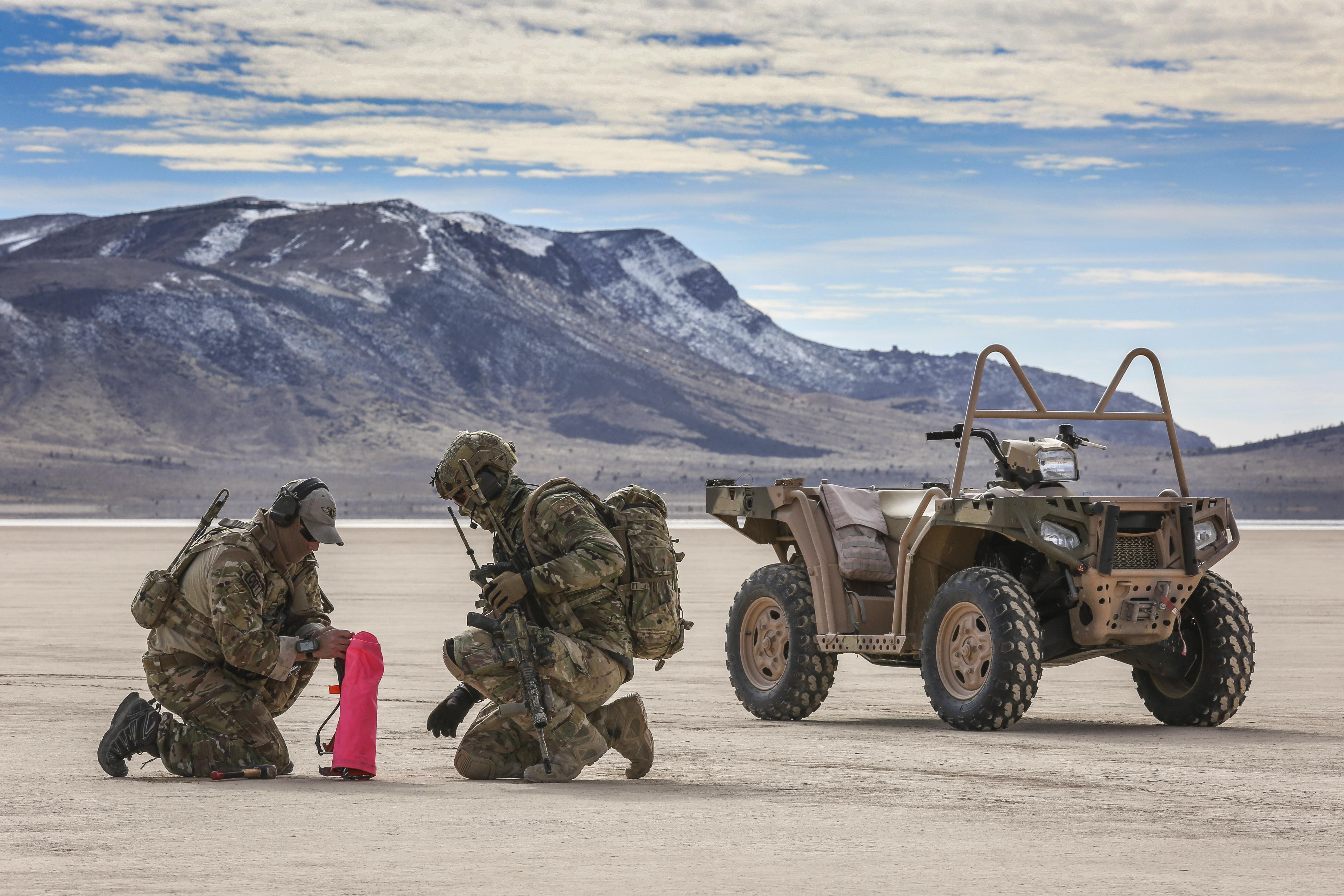 No 4 Squadron Raaf Combat Control Team Members Secure The Visual