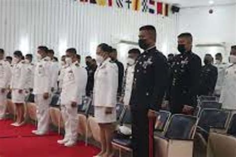 Ph Navy Officers Enlisted Recruits Commence Military Training After