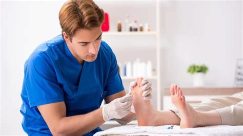 Podiatric Surgeon Salary Tips