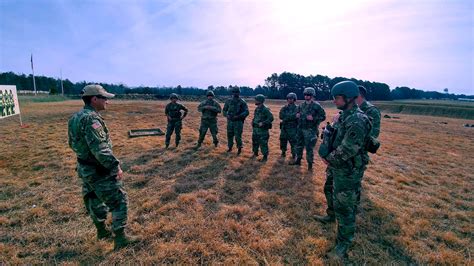 Sgt 1St Class Horner Conducts Training