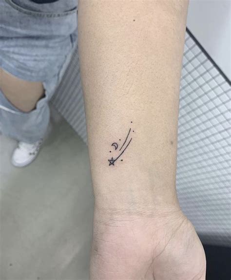 Stunning Shooting Star Tattoos