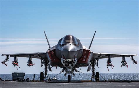 The Ultimate Weapon The F 35 Stealth Fighter Can Go Into Beast Mode