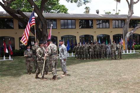 U S Army Health Clinic Schofield Barracks Welcomes A New Commander