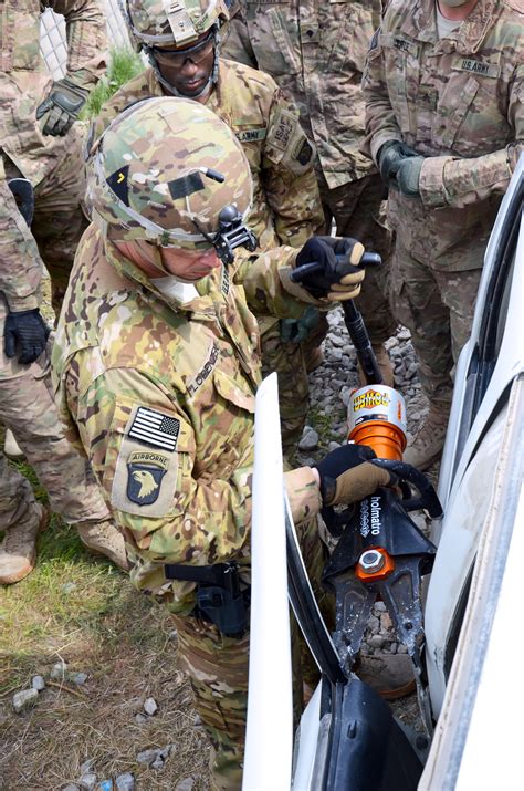 U S Army Sgt Henry Lorenzen A Flight Medic Uses A Jaws Of Life