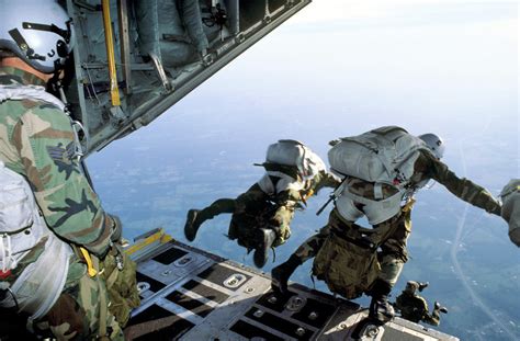 United States Air Force A Combat Control Team Cct Jumps Flickr