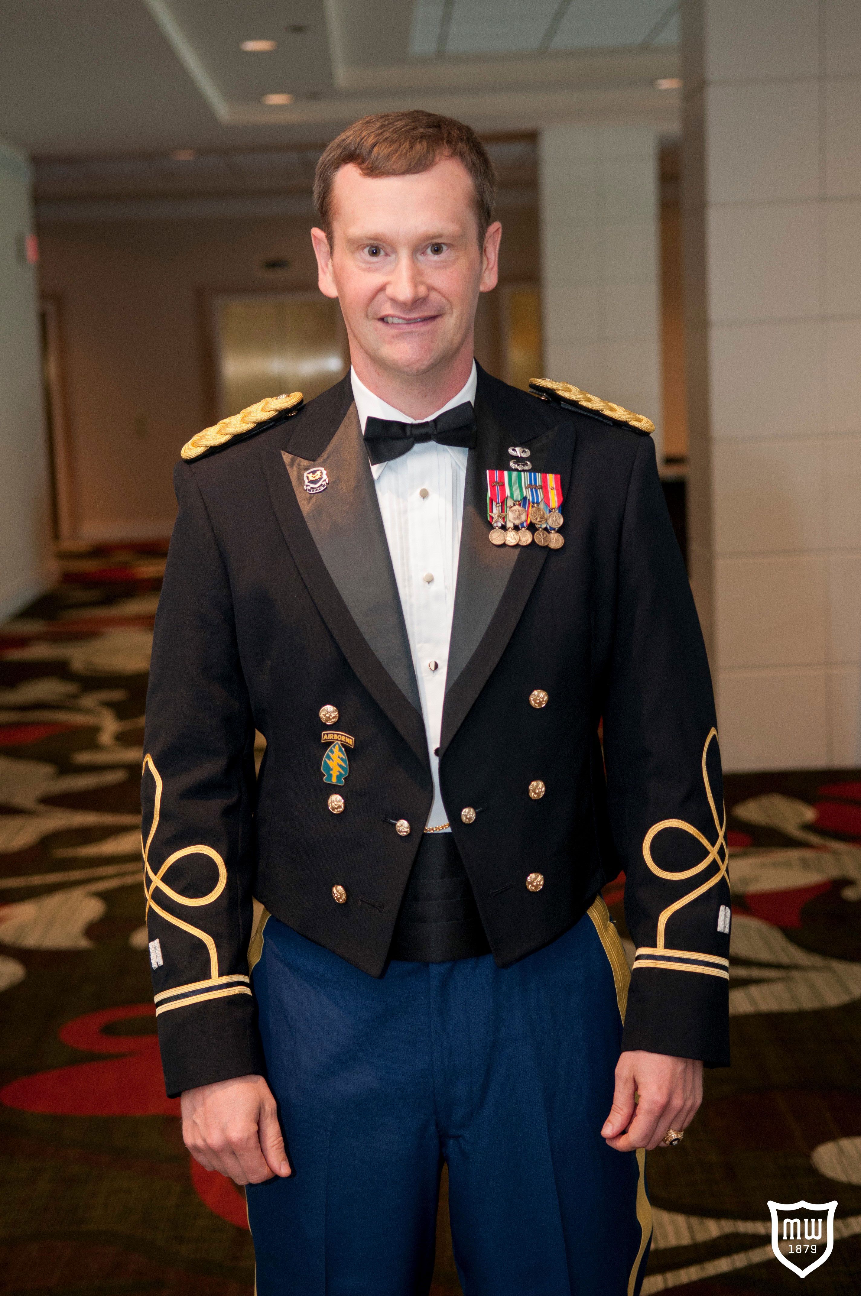 Us Military Formal Wear