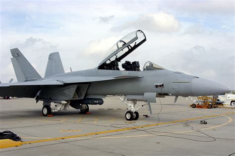 Us Navy Trials Litening Targeting Pod On F A 18 Super Hornet Aerotime