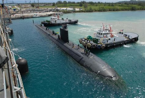 Uss Topeka Docks At New Homeport In Guam Us Navy Submarines Tug Boats Submarines