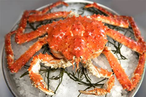 You Can Now Order A Whole Alaskan King Crab At Shaw S Chicago Lettuce